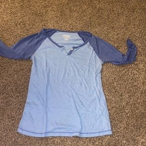 Long sleeve tee